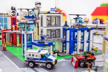 Фото: Бизнес в лицах. Игры для взрослых: как построить бизнес из кубиков LEGO 3