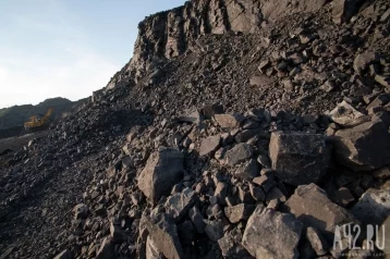 Фото: На кузбасской шахте произошёл инцидент, угрожавший жизни и здоровью горняков. Суд приостановил добычу угля 1