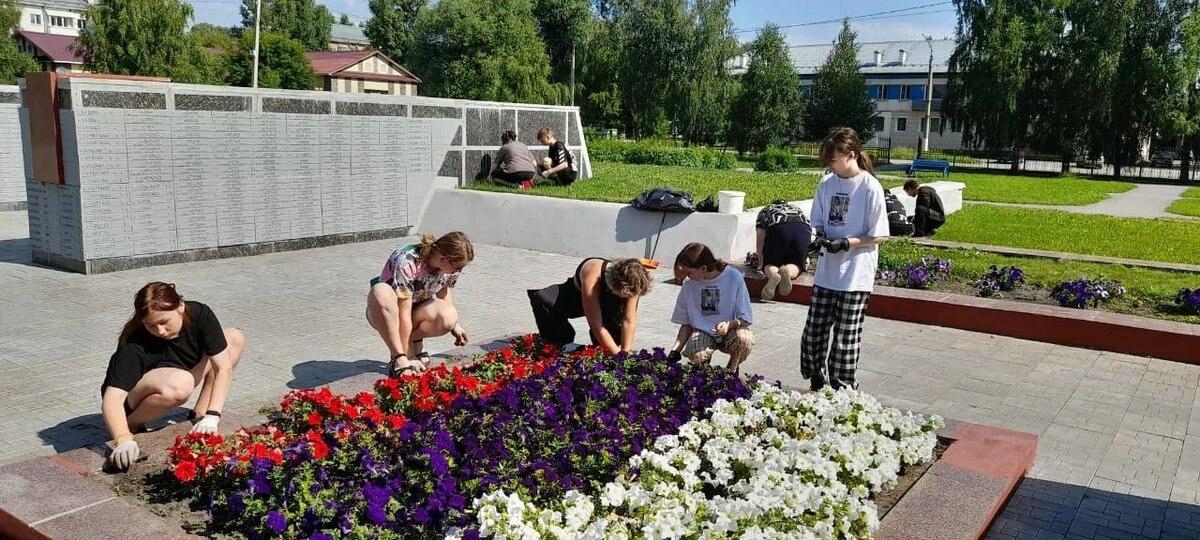 Из бюджета Кузбасса на поддержку работающих летом подростков выделили более 26 млн рублей