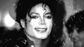 Фото: Телохранитель Майкла Джексона рассказал, зачем на самом деле он носил маску и пластырь 1