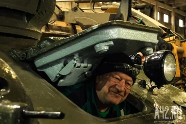 Фото: В Кемерове к маршу Победы обновили три танка и другую технику: как это было 1