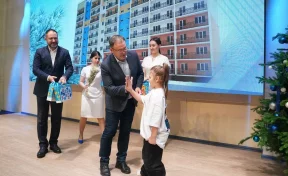 Илья Середюк поздравил с новосельем 92 кузбасские семьи 