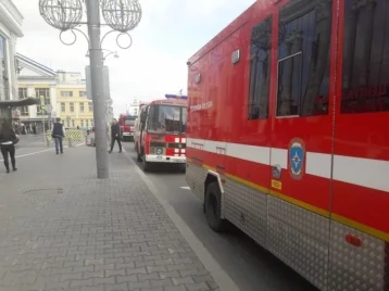 Фото: Из-за пожара в ТРК в Екатеринбурге эвакуировали около 500 человек 1