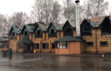 Фото: Последствия пожара в кемеровском кафе «У Петровича» сняли на видео 1