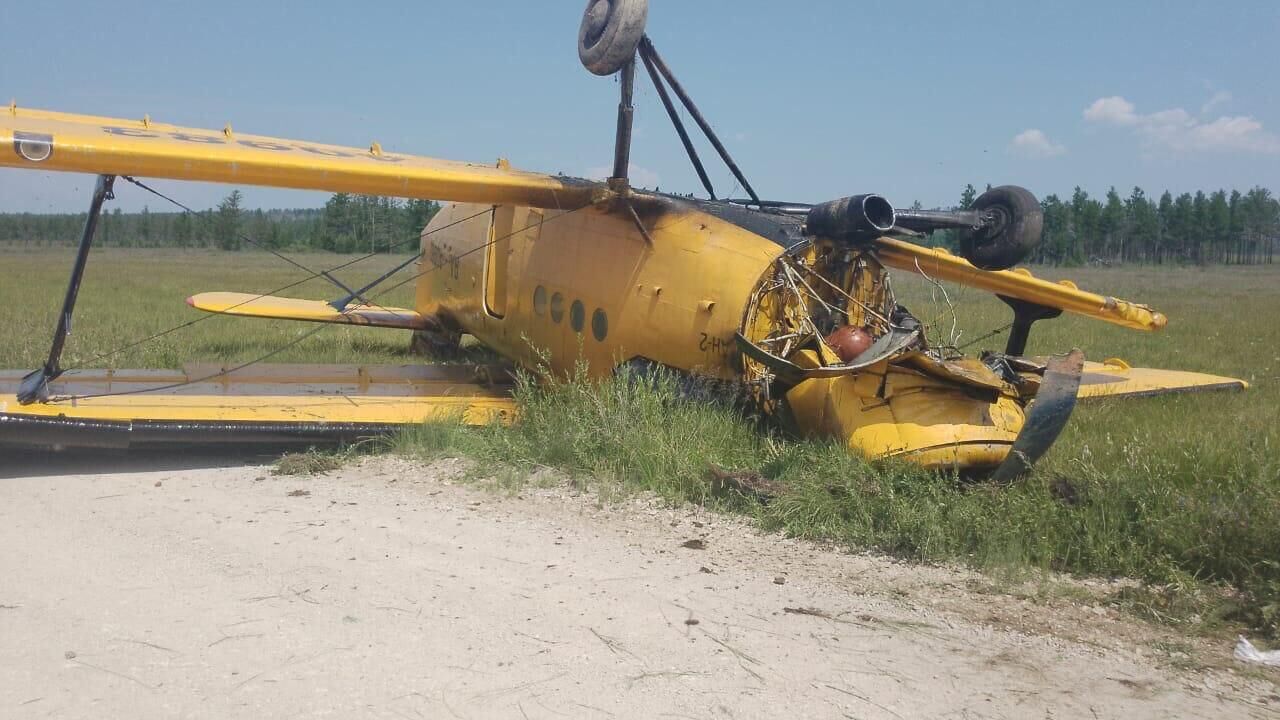 «Самолёт переломило на две части»: при жёсткой посадке Ан-2 пострадали шесть человек
