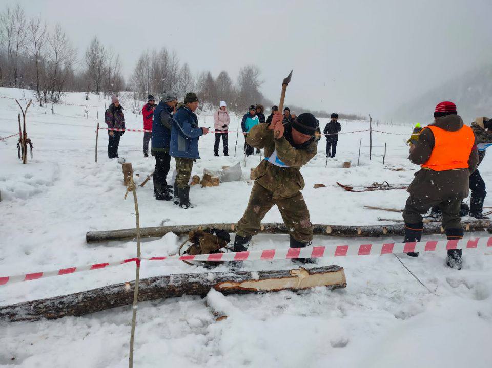 В Междуреченске прошли III открытые соревнования шорских охотников «Анчилар Чарыш»