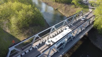 Фото: В Новокузнецке организовали реверсивное движение по мосту из-за ремонта  1
