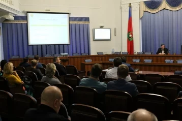 Фото: В Кемерове прошли общественные слушания проекта «Безопасные и качественные дороги — 2018» 1