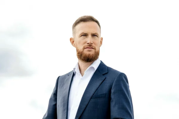 Покинувший пост в Новокузнецке Кирилл Ермаков назначен гендиректором аэропорта Красноярска