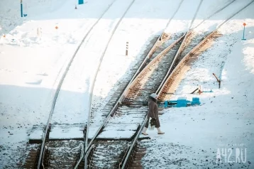 Фото: 57 единиц техники выйдут на уборку снега на железнодорожных путях Кузбасса 1