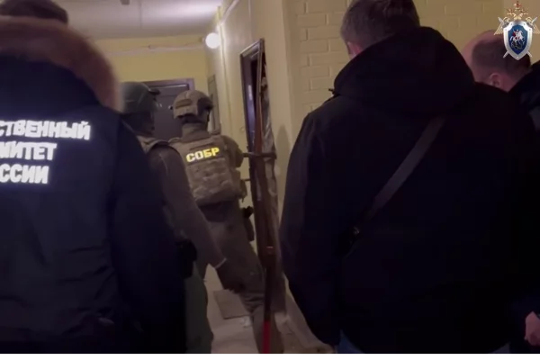 В Петербурге завхоза и замдиректора школы обвинили в получении взяток