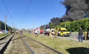 Количество пострадавших при пожаре на заправке в Новосибирске выросло до 25