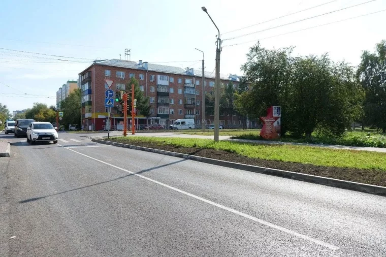 Фото: В Кемерове завершили ремонт улицы Веры Волошиной и Ленинградского проспекта 5
