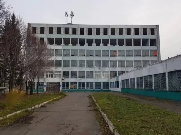 Фото: В Кемерове корпус бывшего завода продают за 100 млн рублей 1