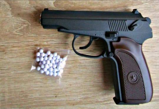 В Кемерове заметили подростка с пистолетом в кафе: комментарий полиции