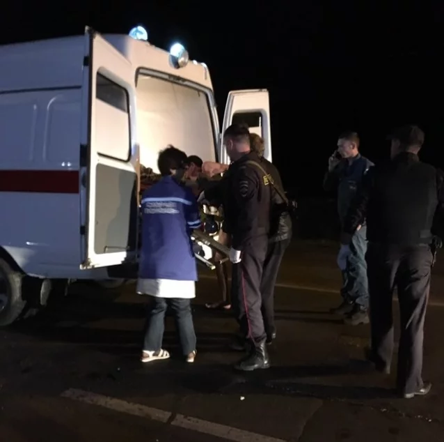 Фото: Ночью в Кузбассе перевернулся автомобиль — трое пострадали 2