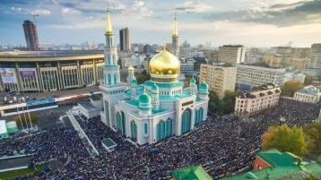 Фото: В Москве в праздновании Курбан-байрама примут участие более 300 000 мусульман 1