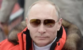 Плакат с изображением накрашенного Путина признали экстремистским материалом