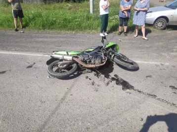 Фото: В Кузбассе двое детей на мотоцикле пострадали при столкновении с машиной  1