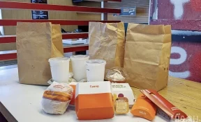 В Кемерове появилась доставка еды из фастфуд-ресторанов «Вкусно — и точка»