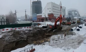 В Кемерове на улице Мичурина начали укладывать ливневую канализацию