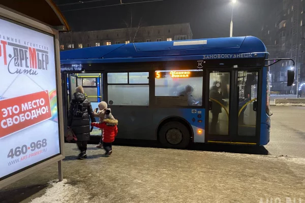 В Новокузнецке компания «ПитерАвто» получила 17 дополнительных автобусов