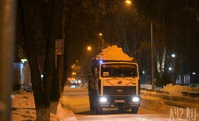 В Кемерове 1 января убирать снег на улицах будут 60 человек и 66 единиц техники