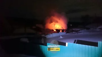 Фото: В Кемеровском районе из-за поджога сгорел садовый дом 1