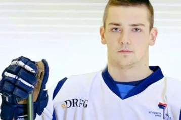 Фото: 21-летний словацкий хоккеист скончался после матча  1