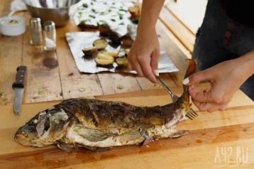 Фото: Жизнь россиянки оказалась под угрозой из-за вяленой рыбы  1