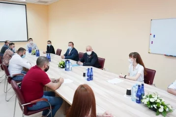 Фото: Сергей Цивилёв обсудил со студентами-медиками меры поддержки 1