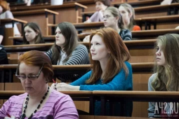 Фото: В Госдуме предложили ввести для многодетных родителей квоту на бесплатное обучение в вузах 1