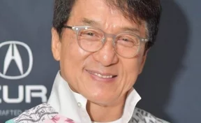 Китайский актёр Джеки Чан пообещал миллион юаней создателю вакцины от коронавируса
