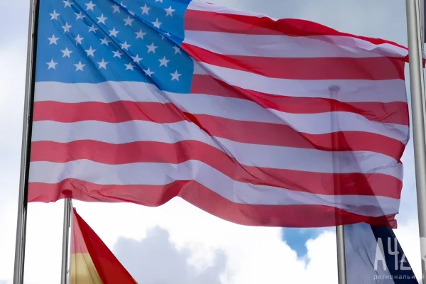 В США начались увольнения госслужащих из-за шатдауна