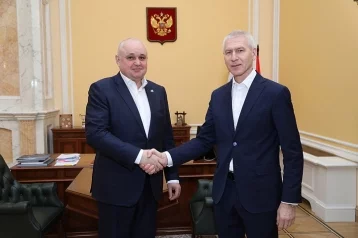 Фото: Губернатор Кузбасса встретился с главой Минспорта РФ 1
