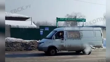 Фото: Получил штраф за маты: в Кузбассе водитель «ГАЗели» обругал женщину после замечания 1