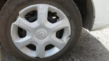 Фото: В Кузбассе водитель иномарки сбил женщину, снял с неё золото и сбежал с места ДТП 3