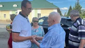 Фото: Владимир Путин поздравил ветерана из Кузбасса со 105-летним юбилеем 3