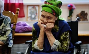 Кемеровчан приглашают собрать подарки для дома престарелых