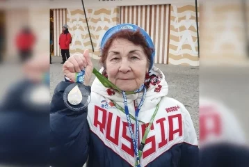 Фото: 83-летняя россиянка стала первой на чемпионате мира по плаванию 1