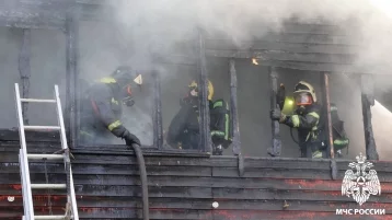 Фото: МЧС опубликовало видео с места пожара в кемеровском посёлке Металлплощадка 1