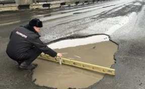 В Кемерове возбудили административное дело из-за ям на Логовом шоссе