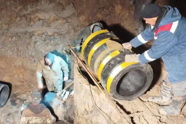 В нескольких районах Анжеро-Судженска из-за аварии отключили воду