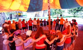 Илья Середюк: в Кузбассе школьников примут на отдых 828 летних лагерей