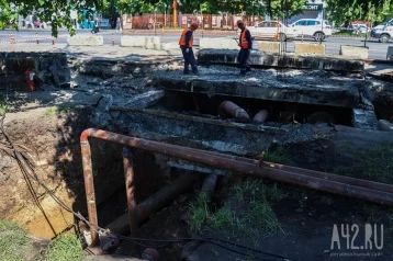 Фото: В СГК рассказали, когда завершат ремонт теплосетей на проспекте Ленина в Кемерове 1