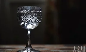 В Геленджике остановили машину, набитую бутылками самодельной чачи