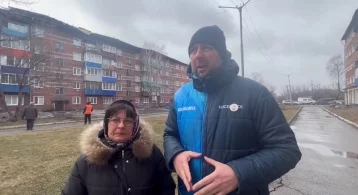 Фото: Мэр Киселёвска прибыл на место повреждения кровель трёх многоквартирных домов 1