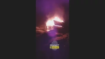 Фото: В Кузбассе в Берёзовском пожар в частном доме попал на видео 1