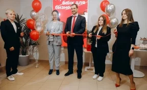 В Берёзовском открылся первый Phygital-офис Альфа-Банка