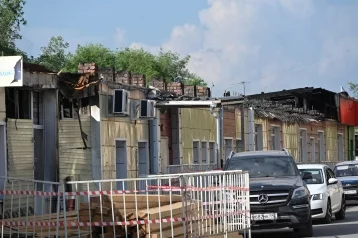 Фото: В Белове восстановят сгоревший 24 июня торговый центр «Перекрёсток» 1